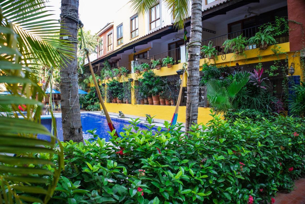 Отель Casa Loteria -Pueblito Sayulita- Colorful, Family And Relax Experience With Private Parking And Pool Экстерьер фото