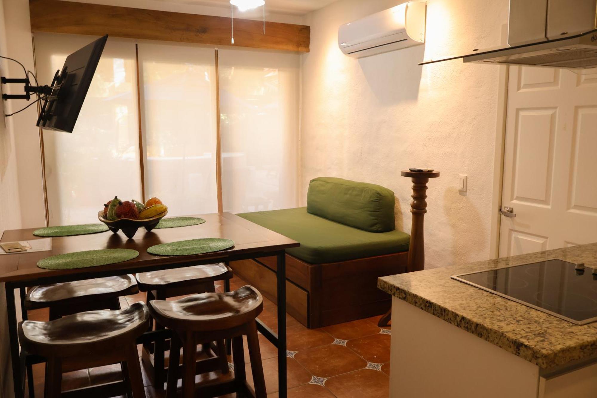 Отель Casa Loteria -Pueblito Sayulita- Colorful, Family And Relax Experience With Private Parking And Pool Экстерьер фото
